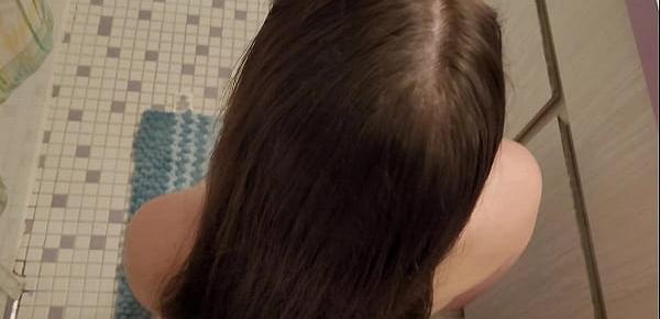  cumshot in hair fetish cum and brush through dry hair